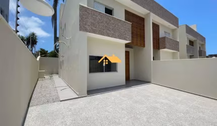 CASA EM CONDOMÍNIO NA PRAIA DE JUQUEHY