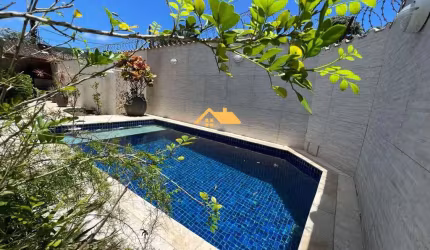CASA NA PRAIA DE JUQUEHY A VENDA