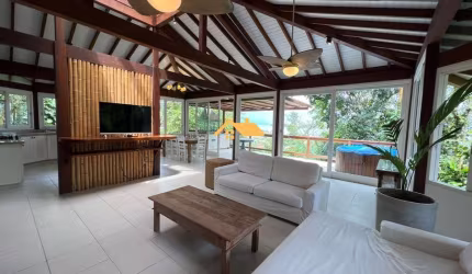 CASA EM CONDOMÍNIO NA PRAIA DE JUQUEHY