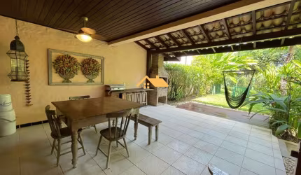 CASA FRENTE AO MAR NA PRAIA DE CAMBURIZINHO