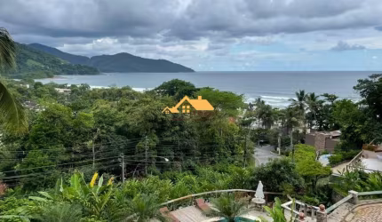 CASA EM CONDOMINIO NA PRAIA DE CAMBURI VISTA PARA O MAR