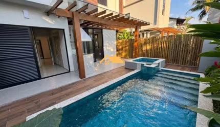 CASA EM CONDOMÍNIO NA PRAIA DE JUQUEHY