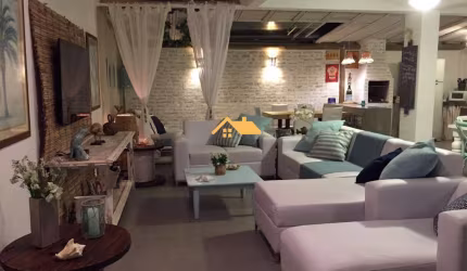 CASA EM CONDOMÍNIO NA PRAIA DE JUQUEHY