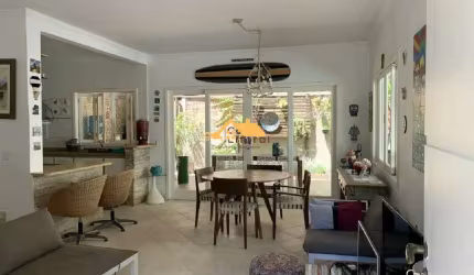 CASA EM CONDOMÍNIO NA PRAIA DE JUQUEHY