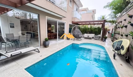 CASA EM CONDOMINIO  NA PRAIA DE JUQUEHY A VENDA
