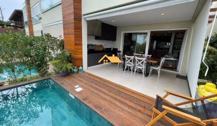 CASA FRENTE AO MAR NA PRAIA DE JUQUEHY- SAO SEBASTIAO, SP.
