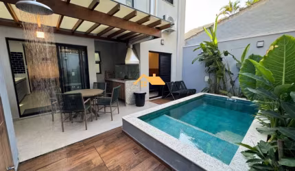 CASA EM CONDOMÍNIO NA PRAIA DE JUQUEHY