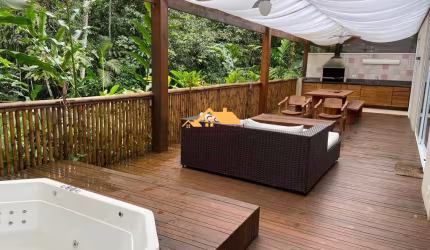 CASA EM CONDOMÍNIO NA PRAIA DE JUQUEHY A VENDA