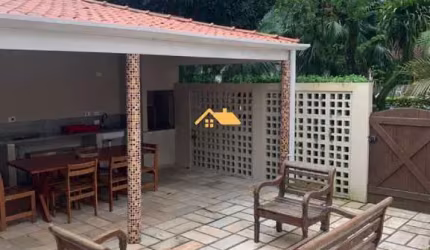 Espetacular Casa no Condomínio capitanias à Venda em Maresias, São Sebastião-SP - 3 Quartos, 3 Suítes, 2 Salas, 2 Banheiros, 3 Vagas - 120m².