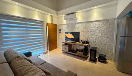 Casa em Condomínio à Venda em Juquehy, São Sebastião-SP: 2 Quartos, 1 Suíte, 1 Sala, 2 Banheiros, 1 Vaga de Garagem, 60m².