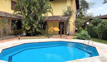 Imperdível oportunidade: Casa em condomínio à venda em Juquehy, São Sebastião-SP, 3 quartos, 1 suíte, 2 salas, 3 banheiros, 2 vagas, 170m².