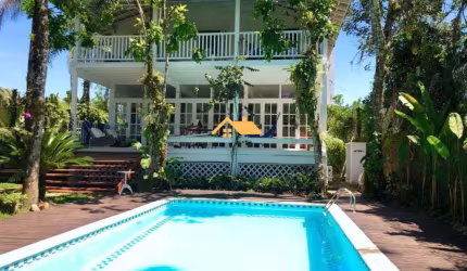 Imperdível oportunidade: Casa de luxo com 5 quartos e 2 suítes na Baleia, São Sebastião-SP, 416m² de área!