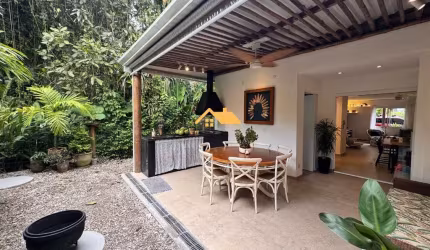 Casa  no condomínio Green Florest  na Barra do Una, São Sebastião-SP: 3 quartos, 3 suítes, 2 salas, 3 banheiros, 2 vagas, 130m².