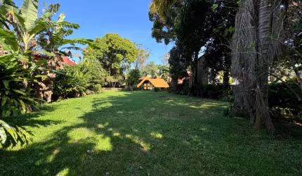 Terreno  em Paúba: 3 quartos, 1 suíte, 2 salas, 2 banheiros, 5 vagas de garagem, 1.408m².