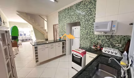 Casa em Condomínio  em Juquehy Locação anual, 2 quartos, 2 suítes, 110 m² - São Sebastião-SP