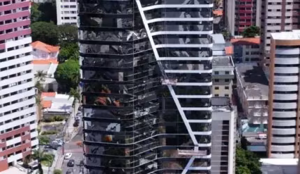 Apartamento de alto padrão no Meireles