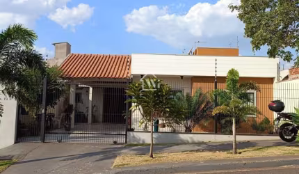 Venda Porteira FECHADA! Linda e aconchegante casa, com mobilia e eletros, energia e aquecimento sol