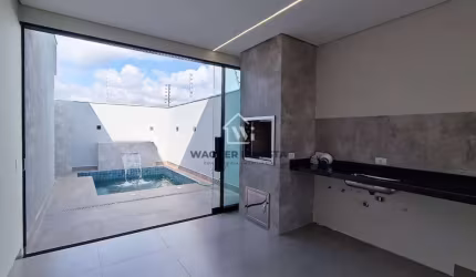 Uma bela casa alto padrão com piscina, pra você que busca conforto e elegância, à venda, no Jardim