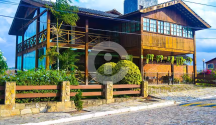 Casa de Condomínio com 5 dorms, Alpes Suiços, Gravatá - R$ 1.8 mi, Cod: 46