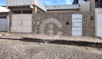 Casa com 3 quartos, Artur Lundgren I, Paulista - R$ 360 mil, Cod: 218