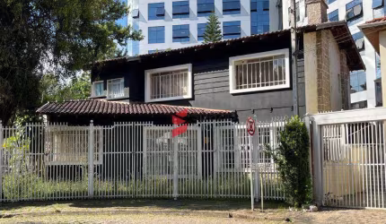 CASA COM 306,00 M² AO LADO DO EDF. DELTA
