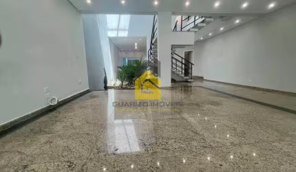 Sobrado à Venda com 244m² , 3 suítes - Vila Scarpelli - Santo André / SP