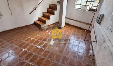 Casa a venda no Dermarchi em São Bernardo com 2 dormitório e quintal.