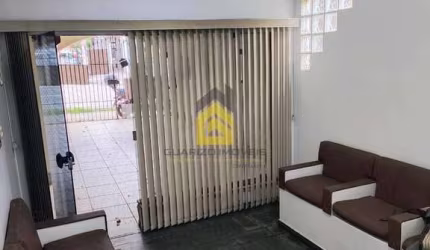 Casa comercial para venda ou locação, terreno tem 217m² em Santo André