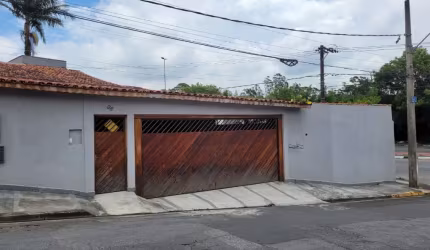 ÓTIMA casa térrea para venda tem 282 m² com 3 quartos 1 suíte PISCINA e ESPAÇO GOURMET e EDÍCULA