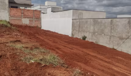 Terreno no bairro Conviva