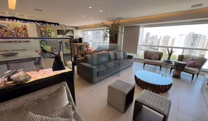 Apartamento de 161m² com 3 suítes e 3 vagas na rua Fábia, Vila Romana