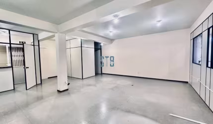 Sala comercial para alugar na Santos Dumont, 880, Vila Operária, Campo Largo por R$ 4.800