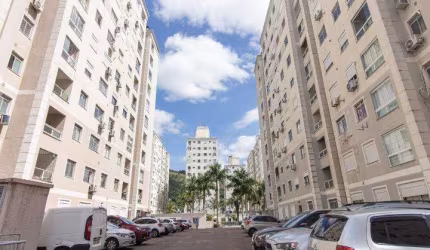 Apartamento a venda no Porto Cruzeiro- Bairro Protásio Alves