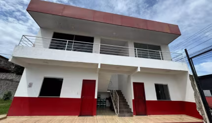 Alugo Garagem com Prédio Administrativo.