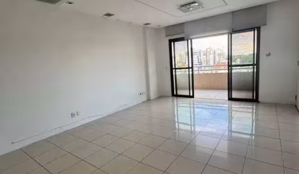 Alugo Apartamento com 134m2 no Vieiralves