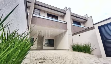 Casa / Sobrado para Venda em Joinville, Anita Garibaldi, 3 dormitórios, 1 suíte, 3 banheiros, 2 vagas