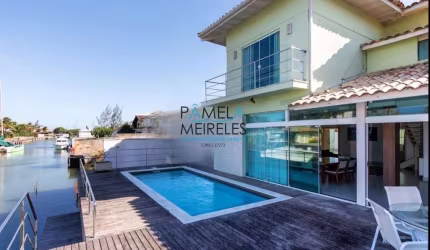Linda casa 4 quartos beira do canal da Marina de Búzios