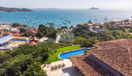 Espetacular mansão com vista deslumbrante para o Centro Armação dos Búzios
