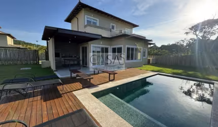 Excelente casa duplex  4 quartos em condomínio Centro Armação de Búzios