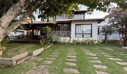 Ótima casa 4 quartos no centro Armação de Búzios
