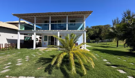 Alugo Temporada Casa 4 quartos em condomínio localizada no canto direito de Geribá Armação dos Búzios