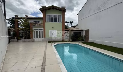 Excelente casa 5 quartos à poucos passos da praia de Geribá Armação de Búzios