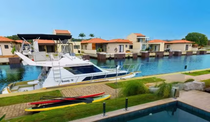 Casa duplex 3 quartos  1ª locação sem mobília na Marina Armação de Búzios