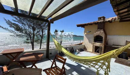 Excelente casa 3 quartos com vista eterna para mar na Praia de Manguinhos em Búzios