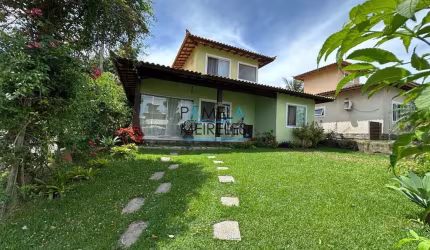 Linda casa 3 quartos em condomínio Vila Verde Rasa Armação de Búzios