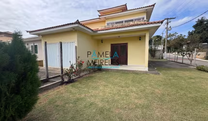 Ótima casa 3 quartos em condomínio Vila Verde Rasa Armação de Búzios