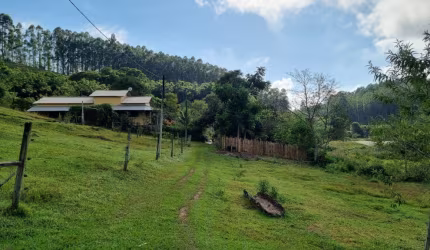 Sítio para Venda na Região de Santa Branca em Divisa com Paraibuna