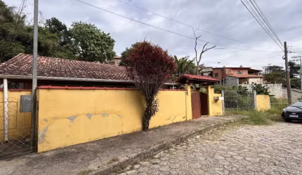 OPORTUNIDADE - CASA REGIÃO CENTRAL SANTA BRANCA