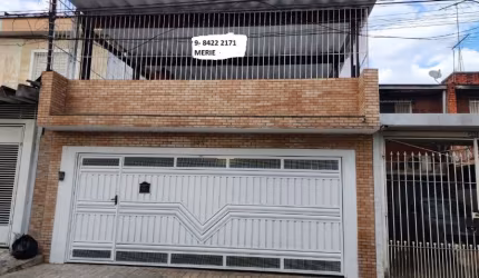 Sobrado amplo  a 50 metros da Av. Inajar de Souza