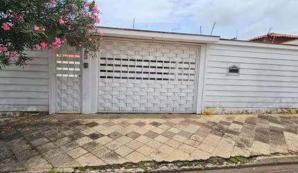 Casa para Venda em Boituva, Parque Residencial Esplanada, 3 dormitórios, 1 suíte, 3 banheiros, 4 vagas